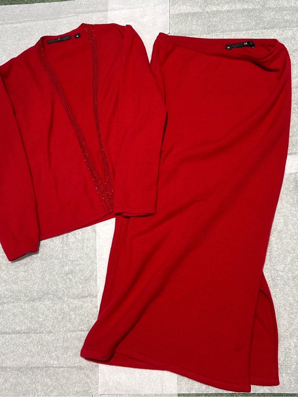 Vintage♥️Halston Red Two-Piece Cashmere Cardigan and Skirt Set. Size M